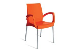 Пластиковые стулья (3)